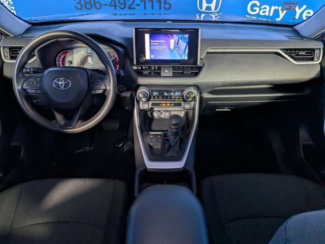 Used 2024 Toyota RAV4 XLE FWD image 16