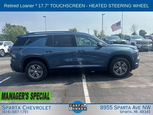 Used 2025 Chevrolet Traverse LT AWD/4WD image 2