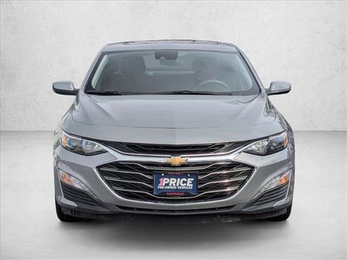 Used 2023 Chevrolet Malibu LT image 2