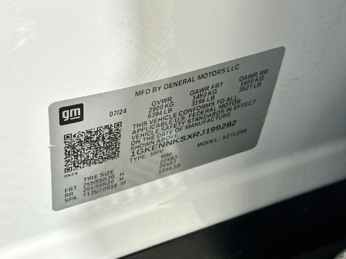 Used 2024 GMC Acadia Elevation AWD/4WD image 12