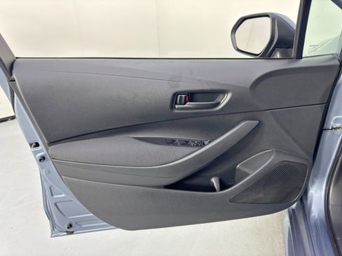 Used 2022 Toyota Corolla LE image 34
