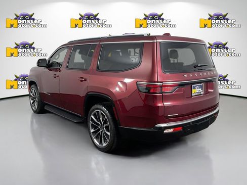 Used 2022 Jeep Wagoneer Series II w/ Premium Group I AWD/4WD image 7