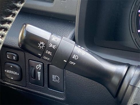 Used 2024 Toyota 4Runner SR5 image 21