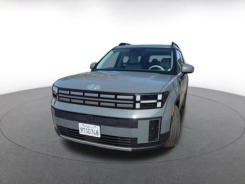 Used 2025 Hyundai Santa Fe SEL image 3