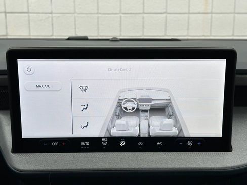 New 2026 Ford Maverick XLT AWD/4WD image 14