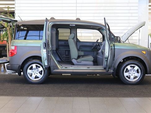 Used 2005 Honda Element EX image 11