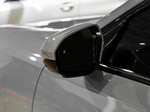 Used 2023 BMW 740i RWD image 42