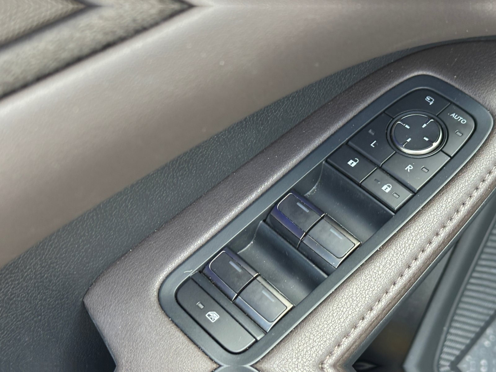 Used 2026 Lexus RX 350 w/ Convenience Package AWD/4WD image 25