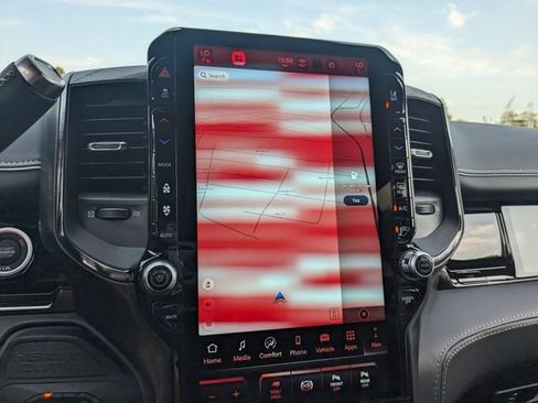 New 2025 RAM 2500 Limited AWD/4WD image 25