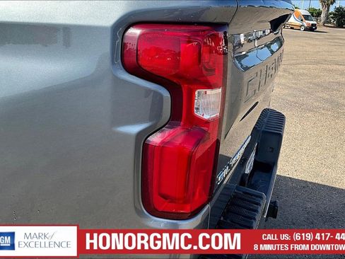 Used 2021 Chevrolet Silverado 1500 Custom RWD image 22