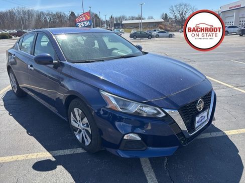 Used 2019 Nissan Altima 2.5 S image 3