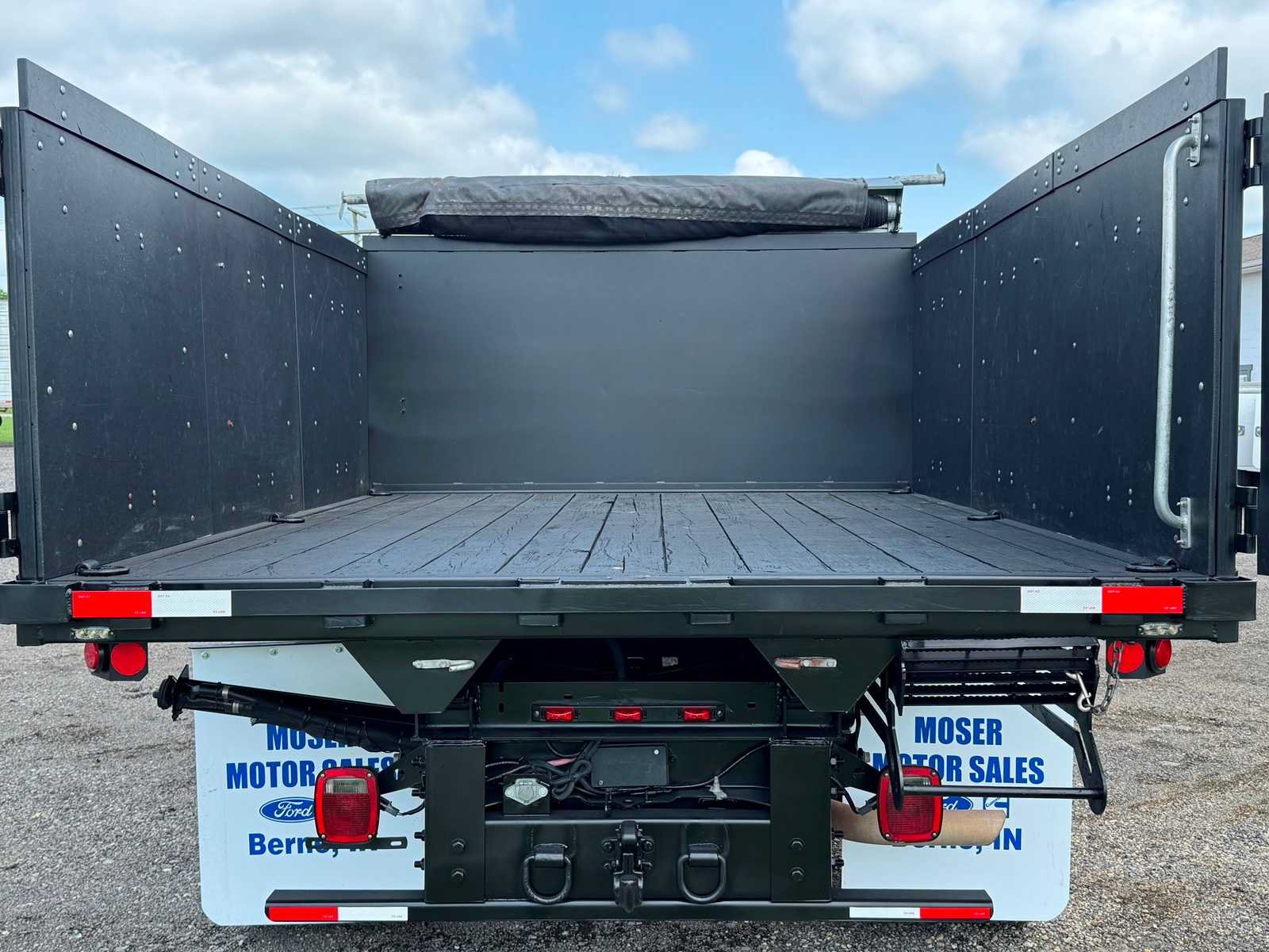 Used 2017 Ford F450 XL w/ Power Equipment Group RWD image 5