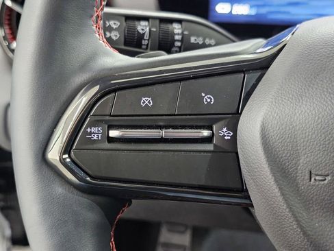 Used 2025 Chevrolet Blazer EV RS AWD/4WD image 34