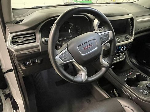 Used 2023 GMC Acadia SLT image 23