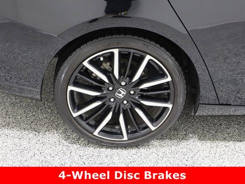 Used 2023 Honda Accord Touring image 6