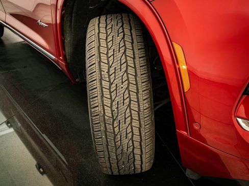 Used 2025 Buick Enclave Avenir w/ Super Cruise Package image 58