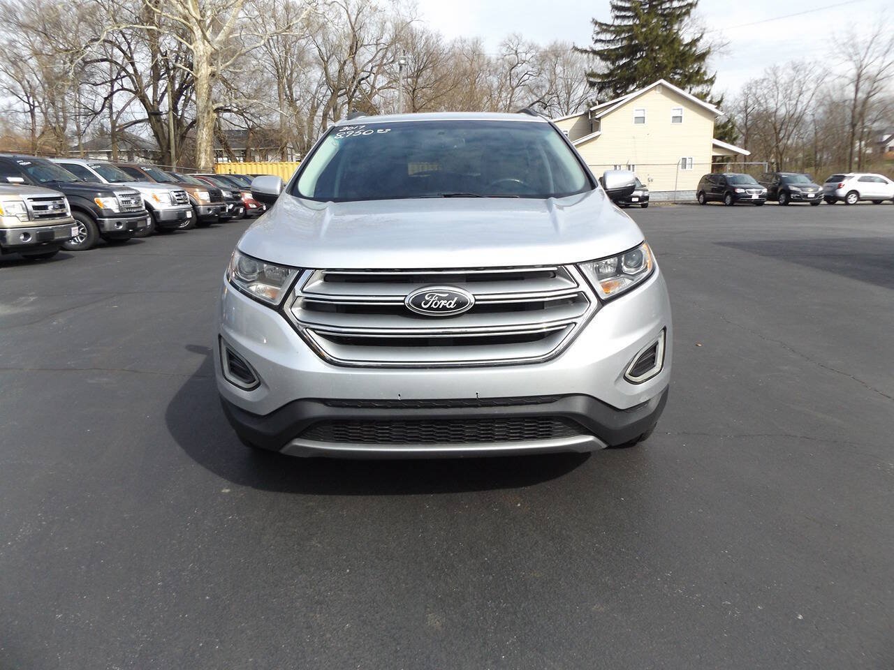 Used 2017 Ford Edge SEL w/ Equipment Group 201A AWD/4WD image 2