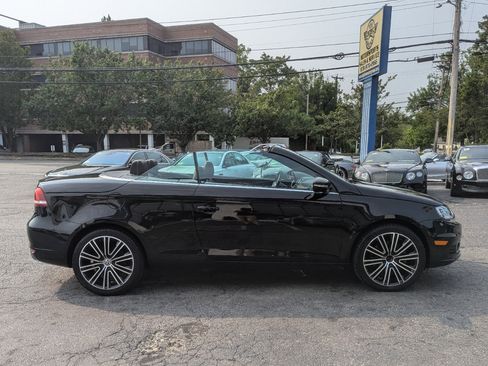 Used 2014 Volkswagen Eos image 49