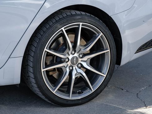 Used 2022 Genesis G70 3.3T image 68