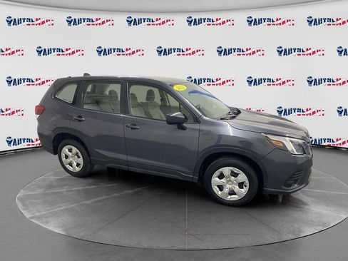 Used 2022 Subaru Forester image 2