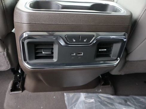 New 2026 Chevrolet Silverado 1500 LTZ w/ LTZ Premium Package AWD/4WD image 24
