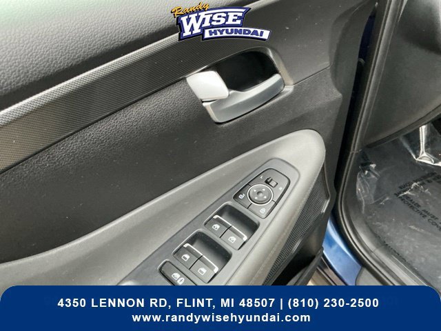 Used 2022 Hyundai Santa Fe SEL w/ Convenience Package AWD/4WD image 15