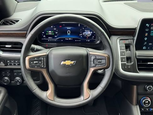 Used 2024 Chevrolet Tahoe High Country AWD/4WD image 15