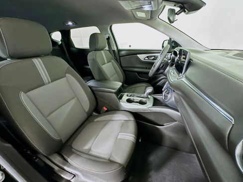 Used 2025 Chevrolet Blazer LT image 30