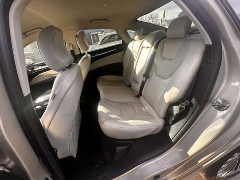 Used 2018 Ford Fusion Titanium image 15