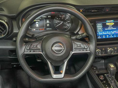 Used 2023 Nissan Kicks SV FWD image 26
