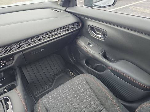 Certified 2026 Honda HR-V Sport image 12