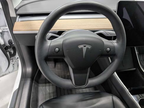 Used 2020 Tesla Model 3 Standard Range Plus RWD image 34