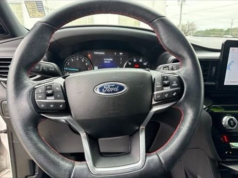 Used 2023 Ford Explorer ST-Line w/ Class IV Trailer Tow Package image 15