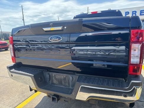 Used 2021 Ford F250 Lariat w/ Lariat Value Package AWD/4WD image 4