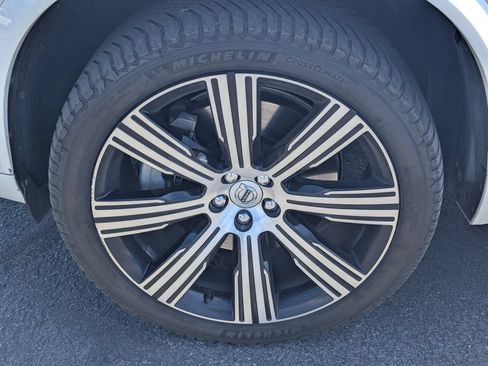 Used 2022 Volvo XC90 T8 Inscription AWD/4WD image 13