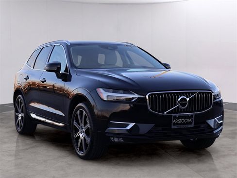 Used 2020 Volvo XC60 T5 Inscription image 3