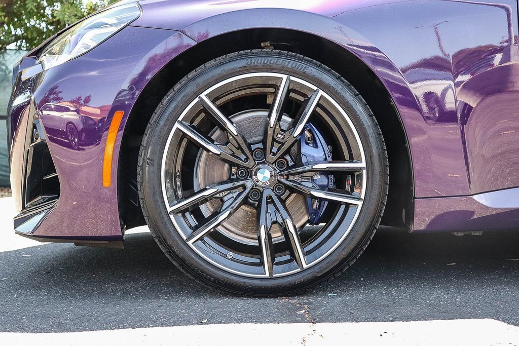 Used 2025 BMW M240i Coupe RWD image 9