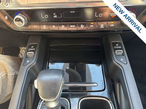 Used 2022 Kia Telluride SX w/ SX Prestige Package AWD/4WD image 26