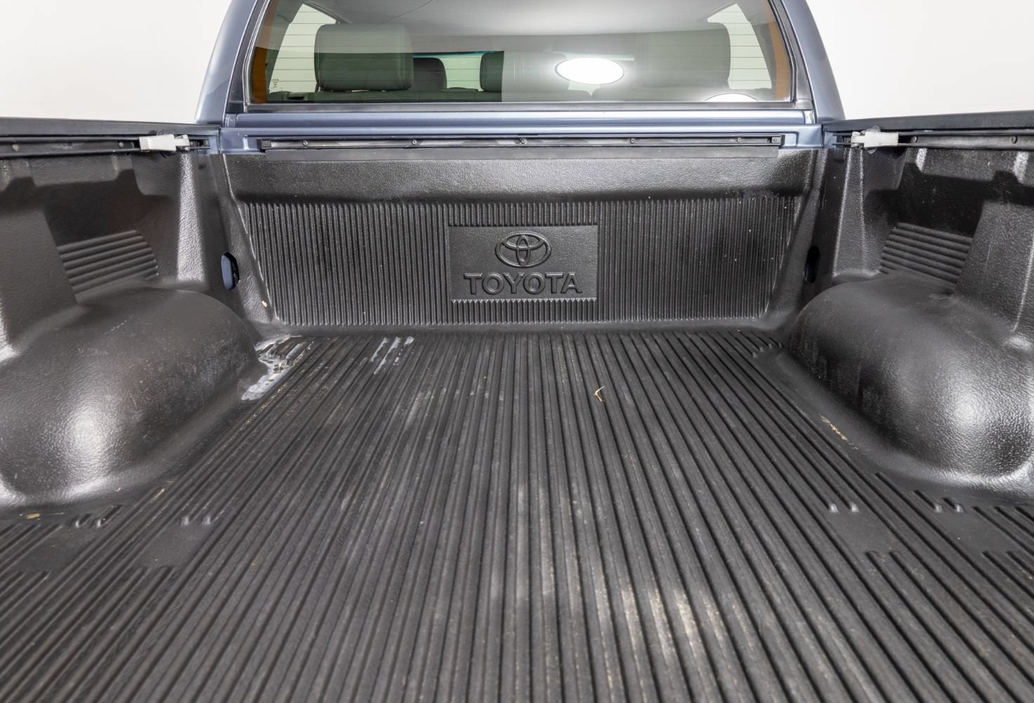 Used 2010 Toyota Tundra Limited w/ Memory Pkg AWD/4WD image 21