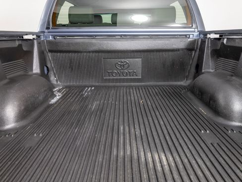 Used 2010 Toyota Tundra Limited AWD/4WD image 21
