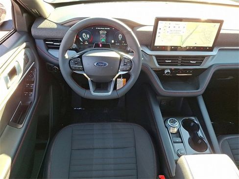 New 2026 Ford Explorer ST-Line w/ ST-Line Street Pack image 8