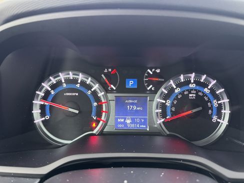 Used 2016 Toyota 4Runner SR5 Premium image 20