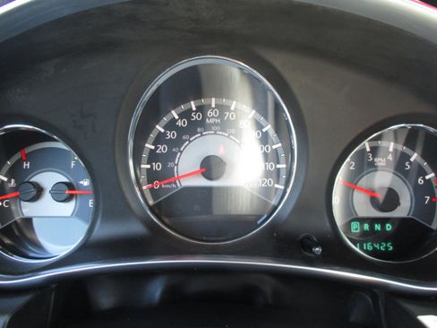 Used 2014 Chrysler 200 LX FWD image 15