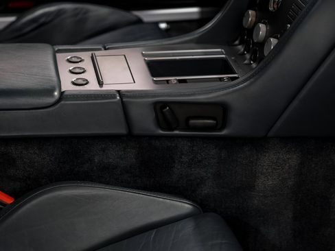 Used 2006 Aston Martin DB9 Volante image 24