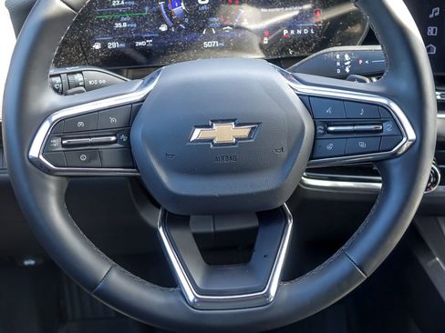 Used 2026 Chevrolet Equinox LT w/ LPO, Floor Liner Package AWD/4WD image 15
