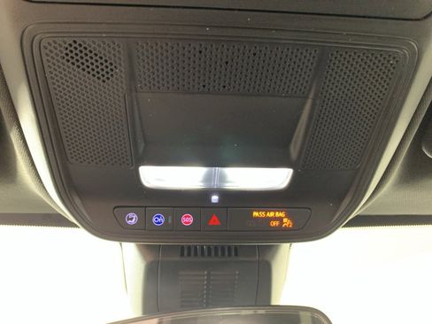 Used 2025 GMC Terrain Elevation w/ Elevation Premium Package image 21