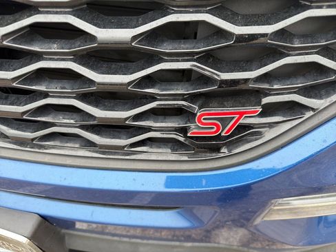 Used 2022 Ford Explorer ST w/ Equipment Group 401A image 2