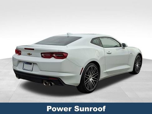 Used 2023 Chevrolet Camaro LT w/ Technology Package image 7