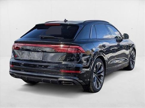 New 2025 Audi Q8 Prestige image 2
