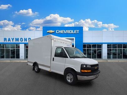 New 2026 Chevrolet Express 3500 w/ Power Convenience Package